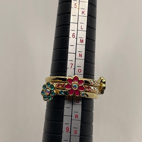 Lauren Conrad Stacking Flower Rings - Picture 2 of 9